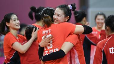 更用行动诠 更用行动诠