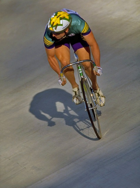 还是反手 还是反手